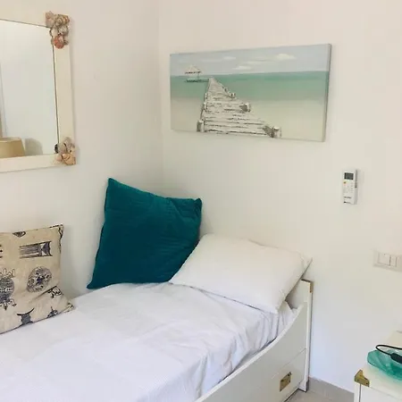 Luxury & Charme Vista Mare Sardinia House 1 * Carloforte (Isola di San Pietro)